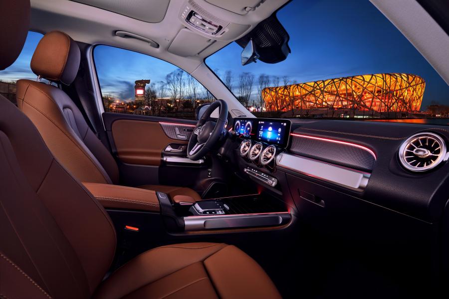 Интерьер Mercedes-Benz GLB200 (X247) 2019 года  (CN) (фото 33 из 40)